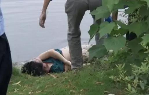 死亡通讯录，女子在人工湖溺亡